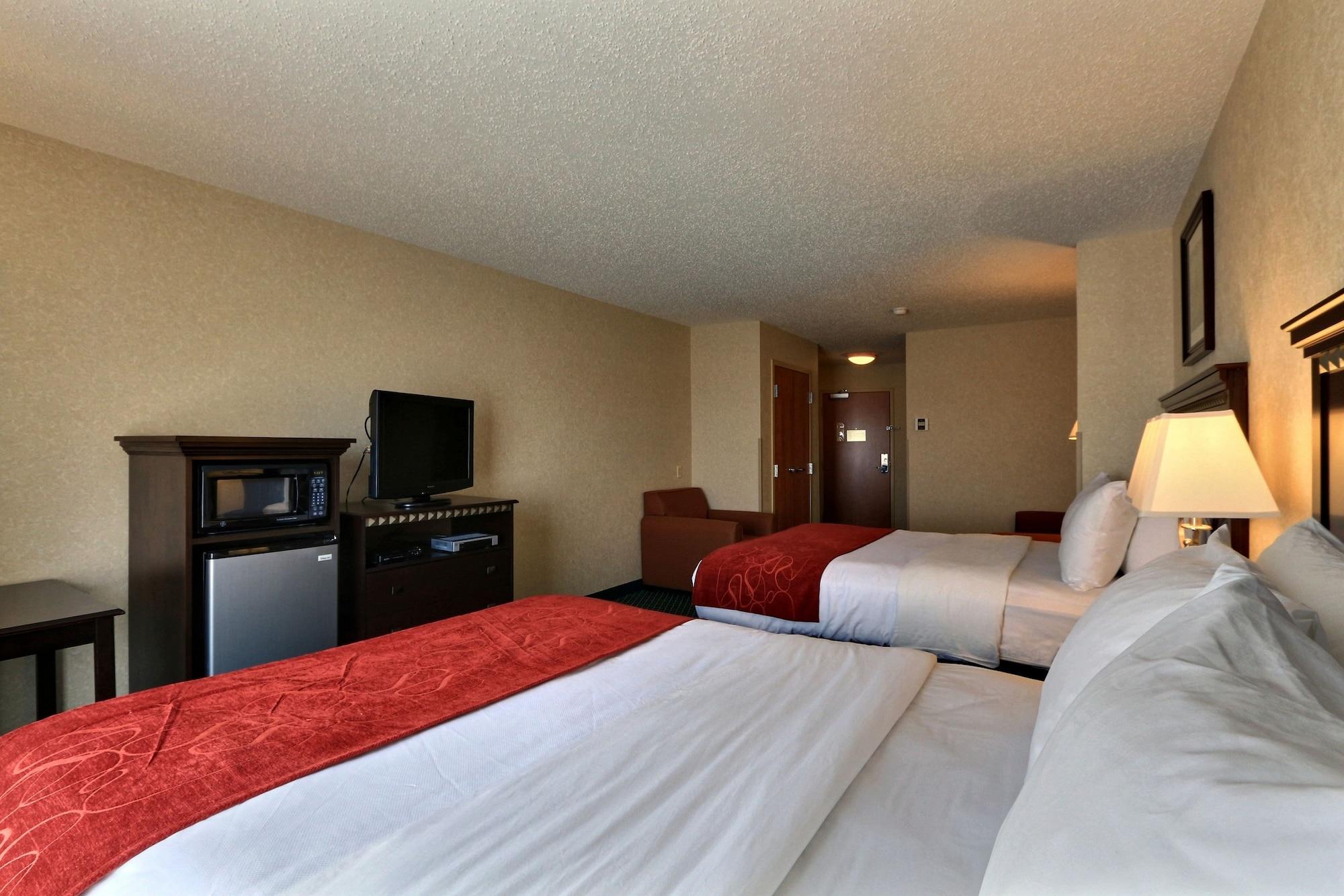 Comfort Suites Canton - Detroit Exterior photo