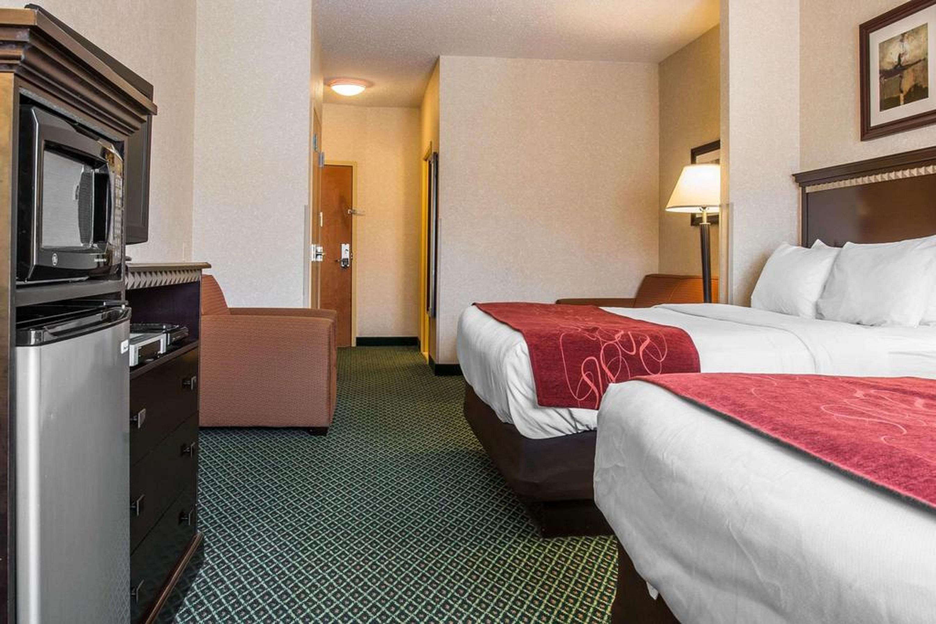 Comfort Suites Canton - Detroit Exterior photo